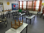 بالصور: المدارس الحكومية وبعض المحلات التجارية تلتزم بالإضراب العام 